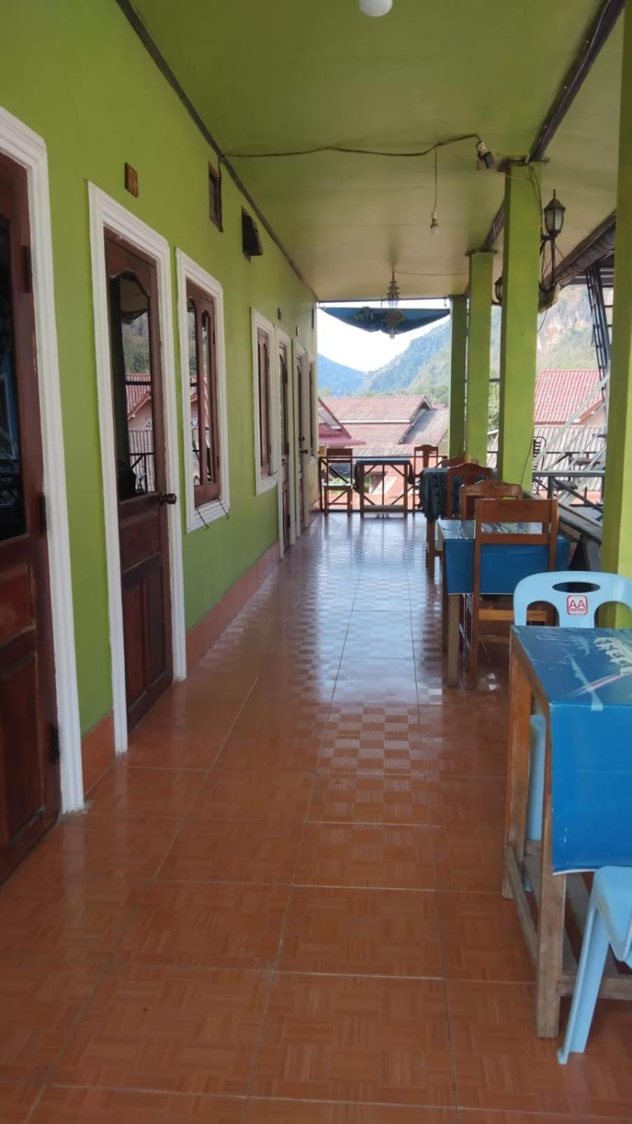 Amphai Guest House Nong Khiaw ภายนอก รูปภาพ